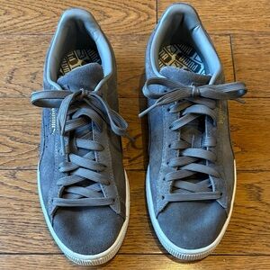 Puma Gray Suede Classic Men's Sneakers size 9 grey white soles